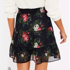 Loft Floral Tiered Skirt size Medium